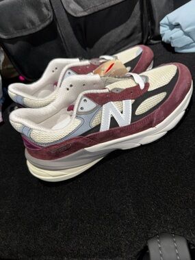 New Balance 990V6 Dark Ember